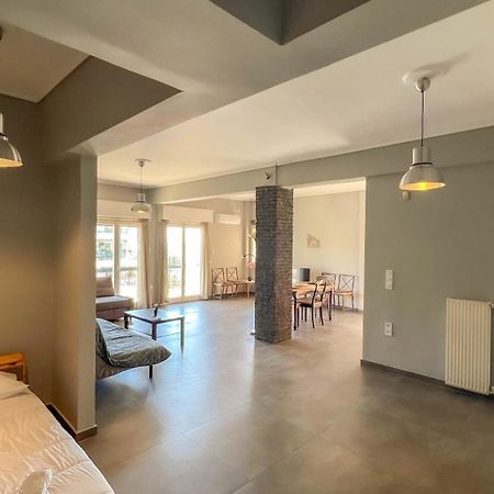 אתונה Alimos Sea View Family Apartment מראה חיצוני תמונה