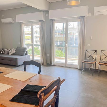 אתונה Alimos Sea View Family Apartment מראה חיצוני תמונה