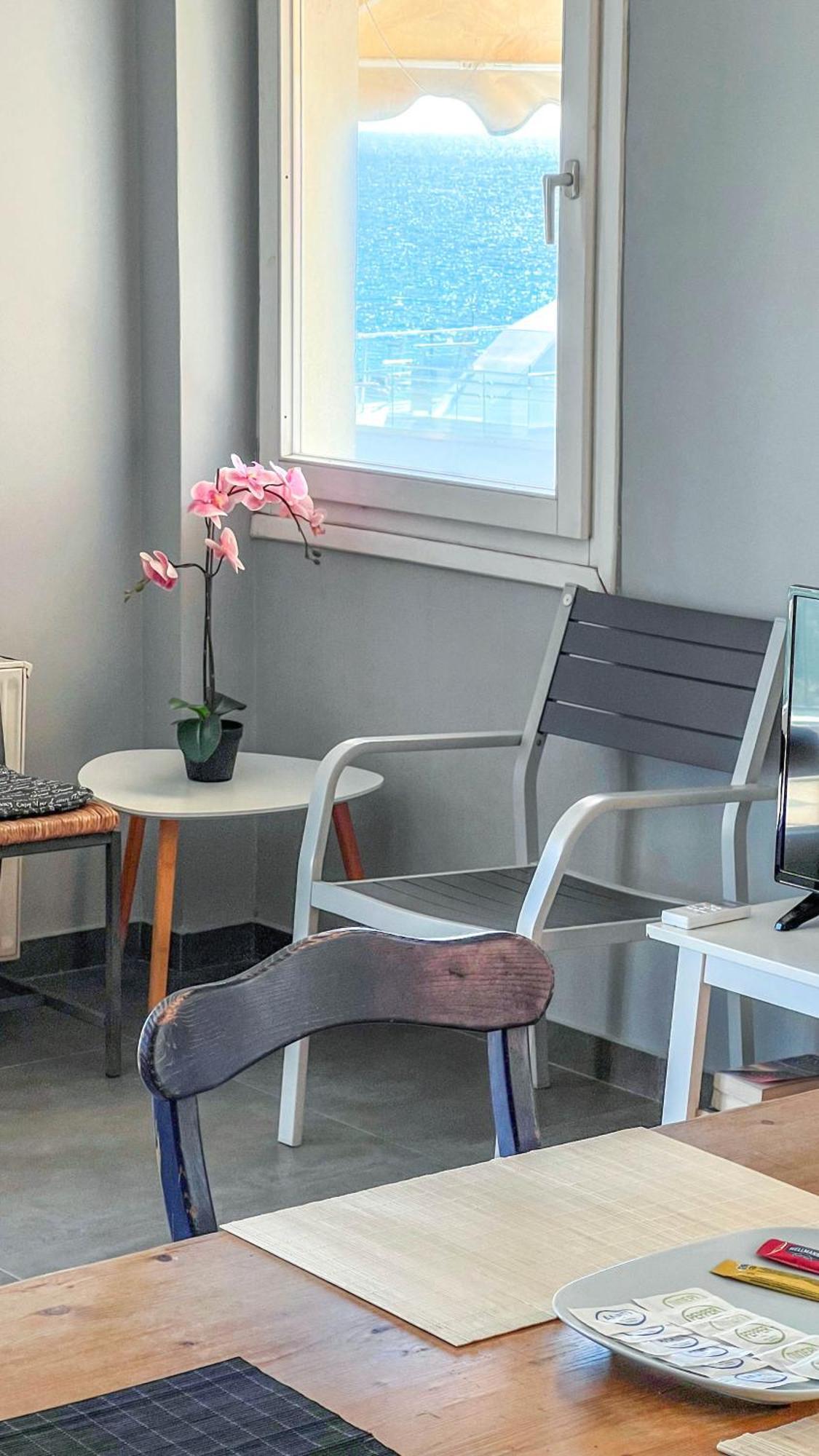 אתונה Alimos Sea View Family Apartment מראה חיצוני תמונה